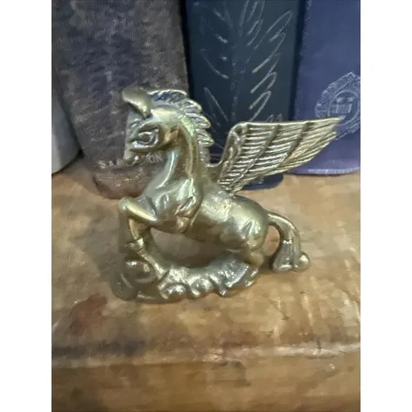 Vintage Small Solid Brass Winged  Horse Pegasus Figure 3” Paperweight Mythical - Picture 3 of 5